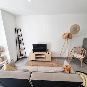 https://studio-2-personnes-2min-pied-du-centre-ville.midi-pyreneeshotels.com
